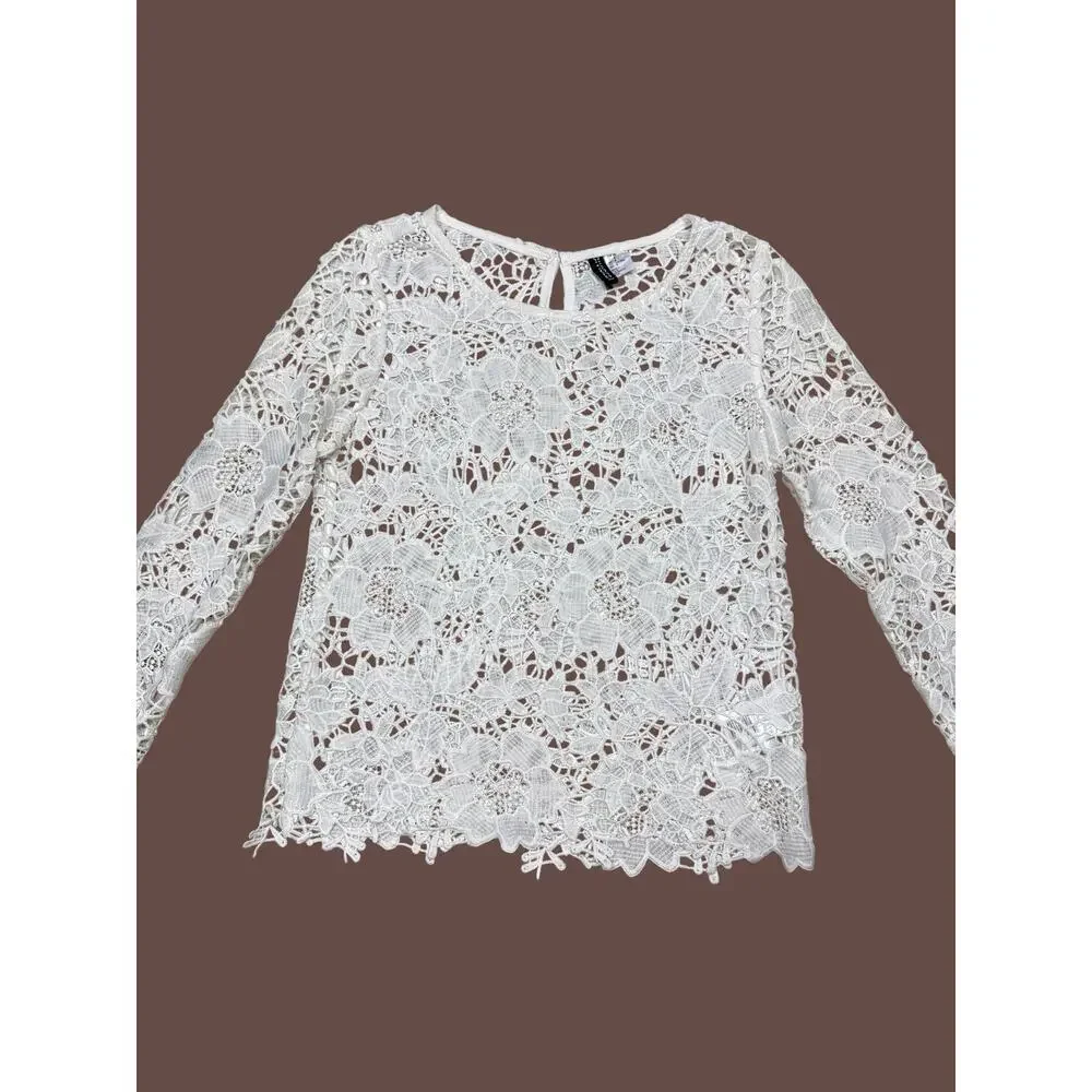 Divided H&M White Floral Lace Eyelet Blouse Size 8